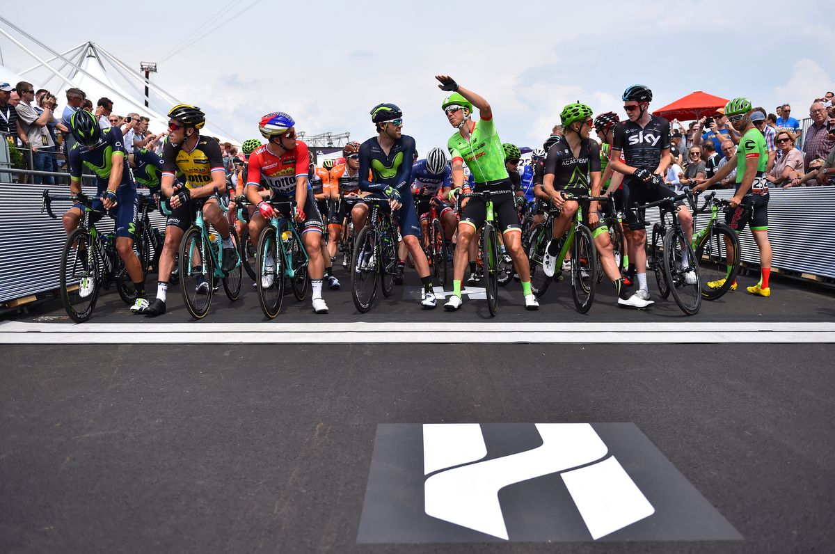 Plenty of chatter on the start line