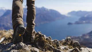 徒步鞋vs登山靴