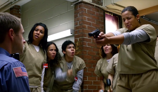 Orange Is The New Black Season 4 Finale Gunpoint