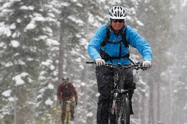 A wee blizzard didn't keep cyclists from riding out to the day's first KOM above Emerald Bay.