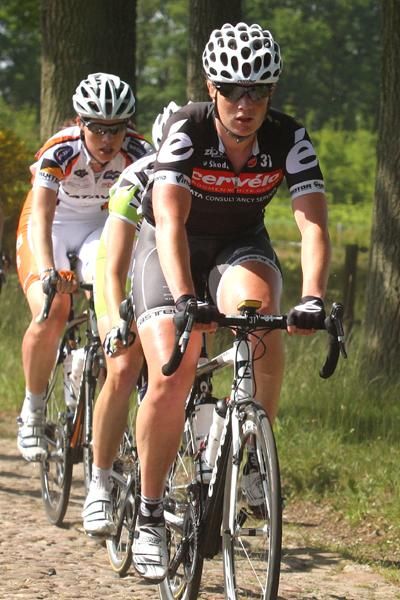Kirsten Wild (Cervelo Test Team) drives the pace.