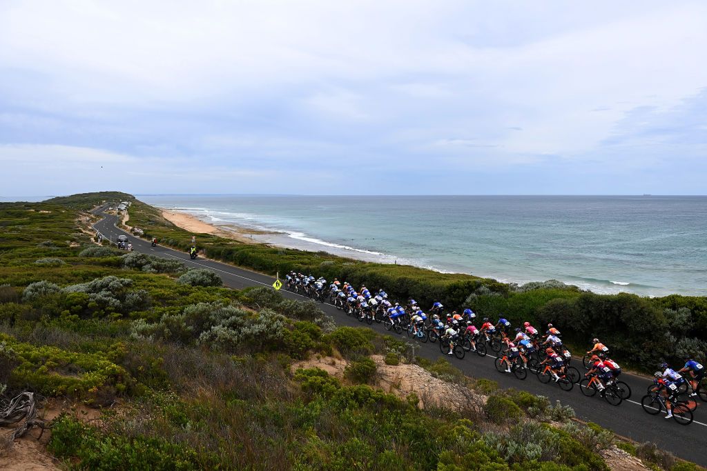 GEELONG AUSTRALIA JANUARY 28 A general view of the peloton competing in Thirteenth beach during the 7th Cadel Evans Great Ocean Road Race 2023 Womens Elite a 1408km one day race from Geelong to Geelong CadelRoadRace UCIWWT on January 28 2023 in Geelong Australia Photo by Tim de WaeleGetty Images