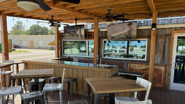 LEA Professional solutions power this bar. 