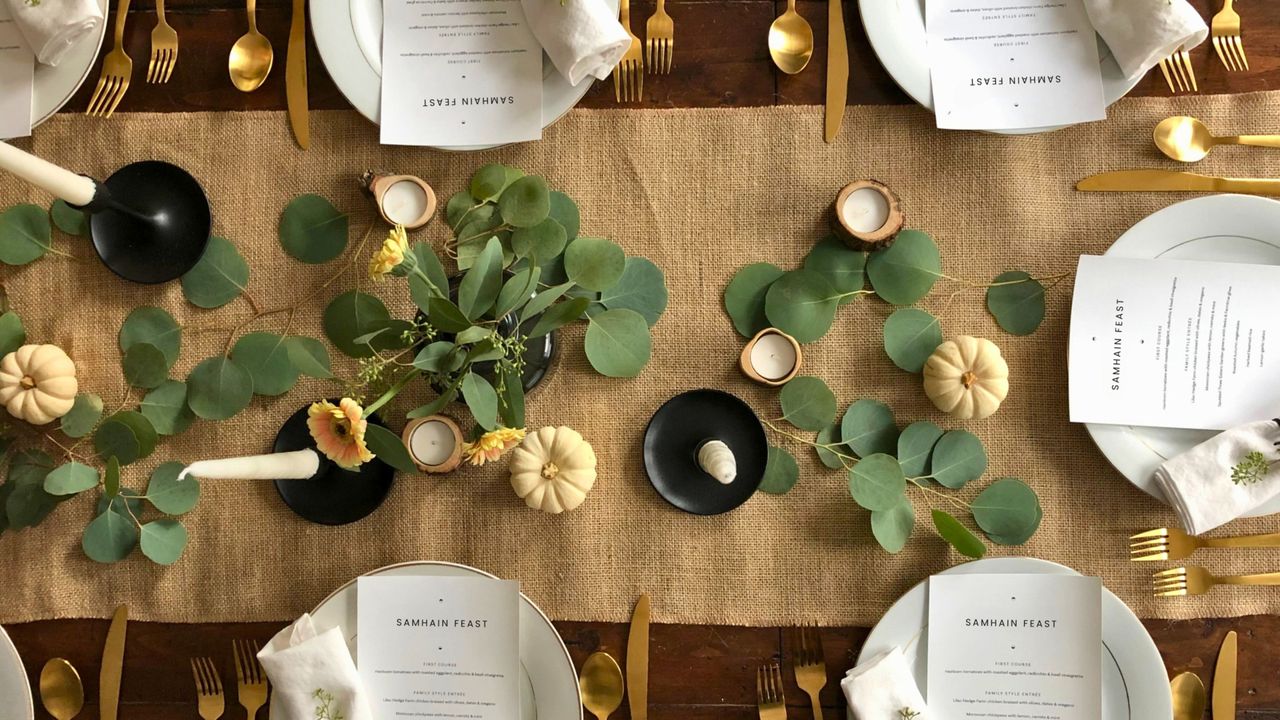 A witch&#039;s guide to the perfect tablescape