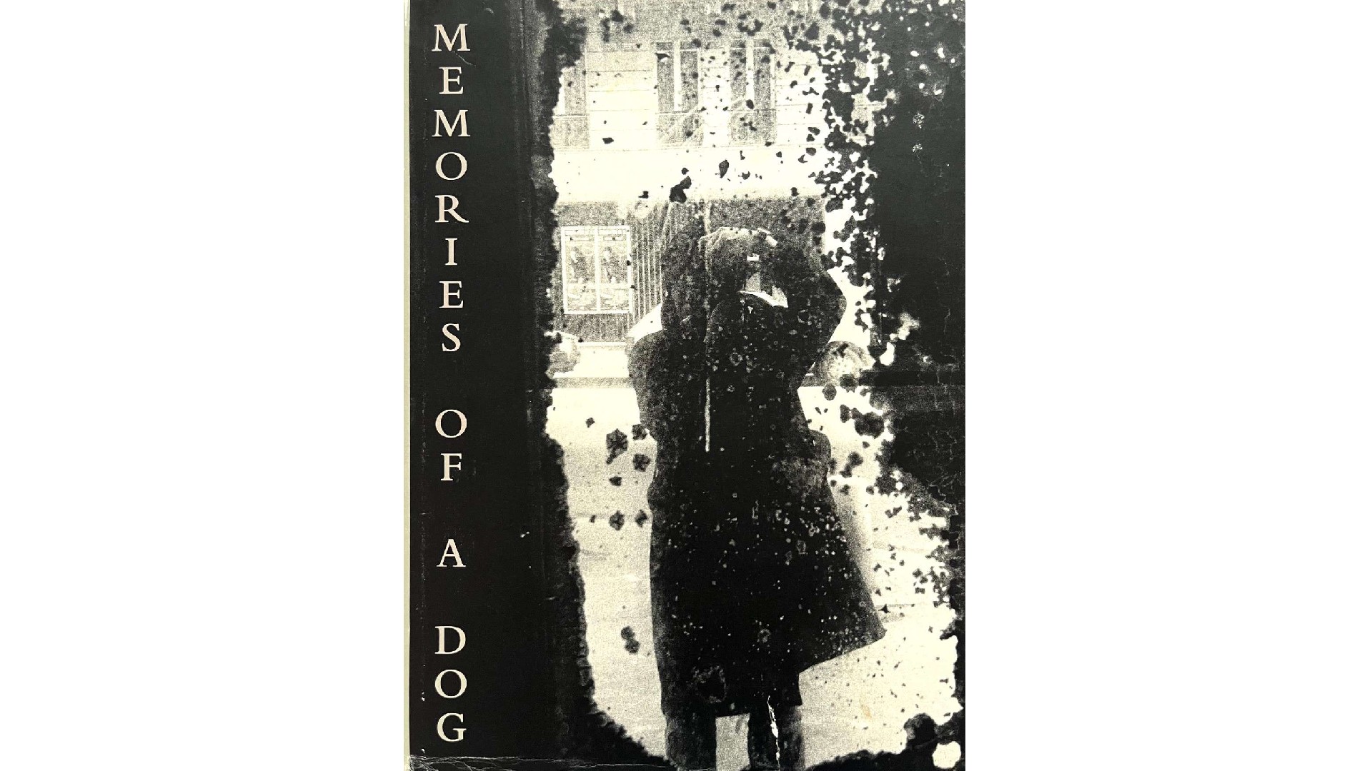 Cover of Memories of a Dog by Daido Moriyama