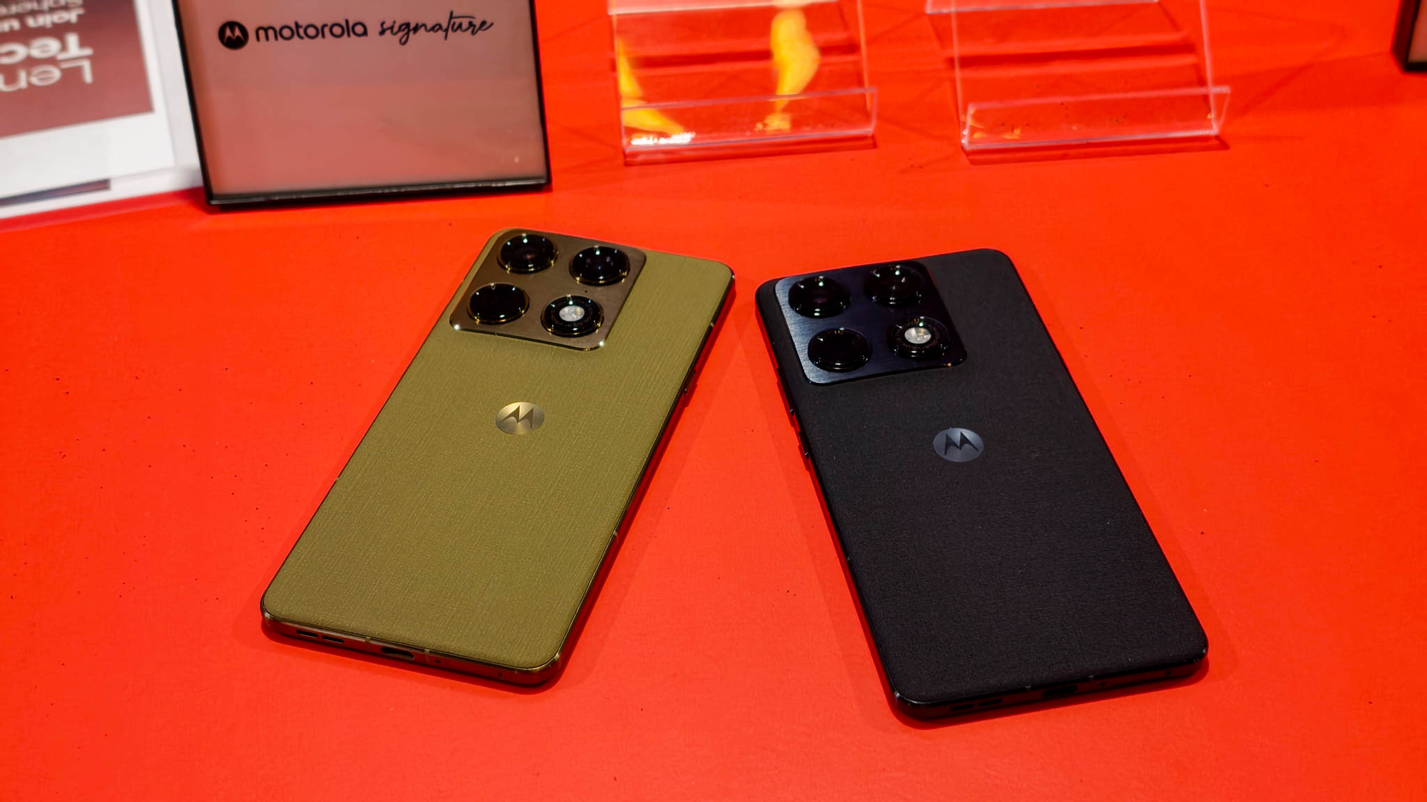 Motorola Signature hands-on testing at Android Central