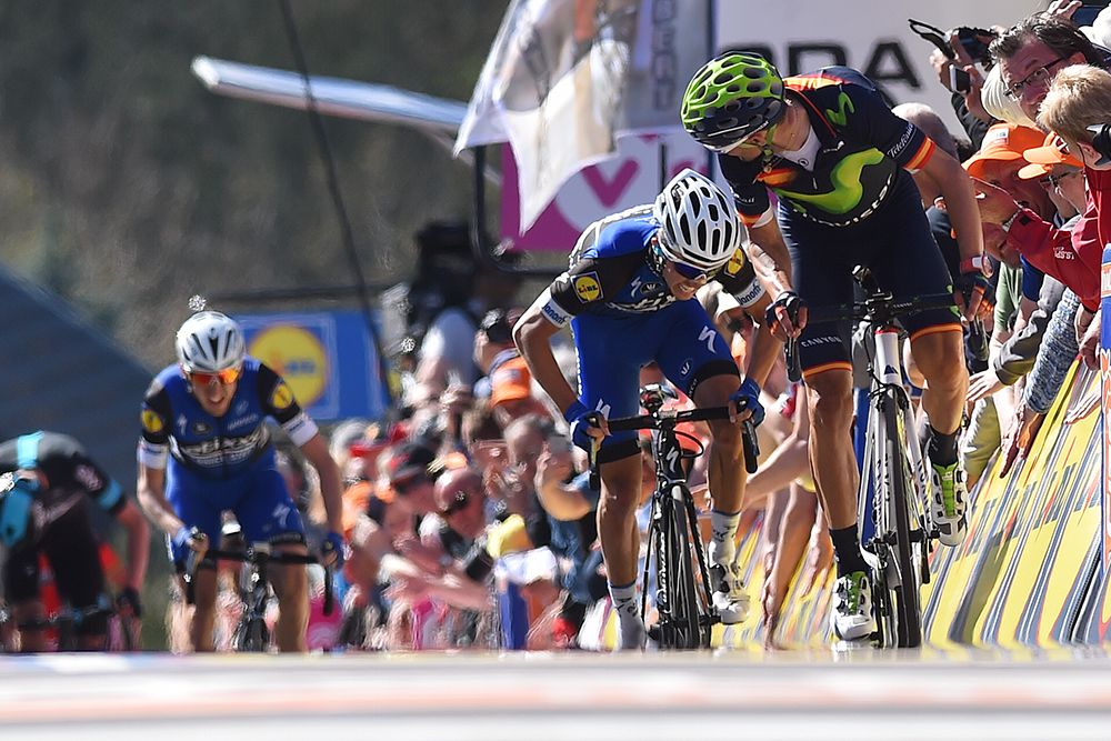 Alejandro Valverde (Movistar) looks back to see he has a gap