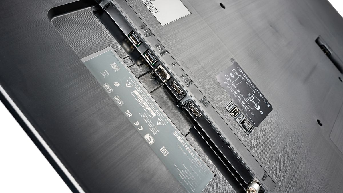 Samsung UE43BU8000 review: stripped back, but still packs a punch ...