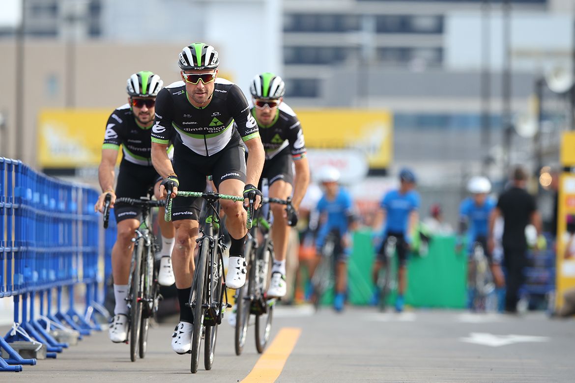 Bernhard Eisel leads Dimension Data in the team time trial.