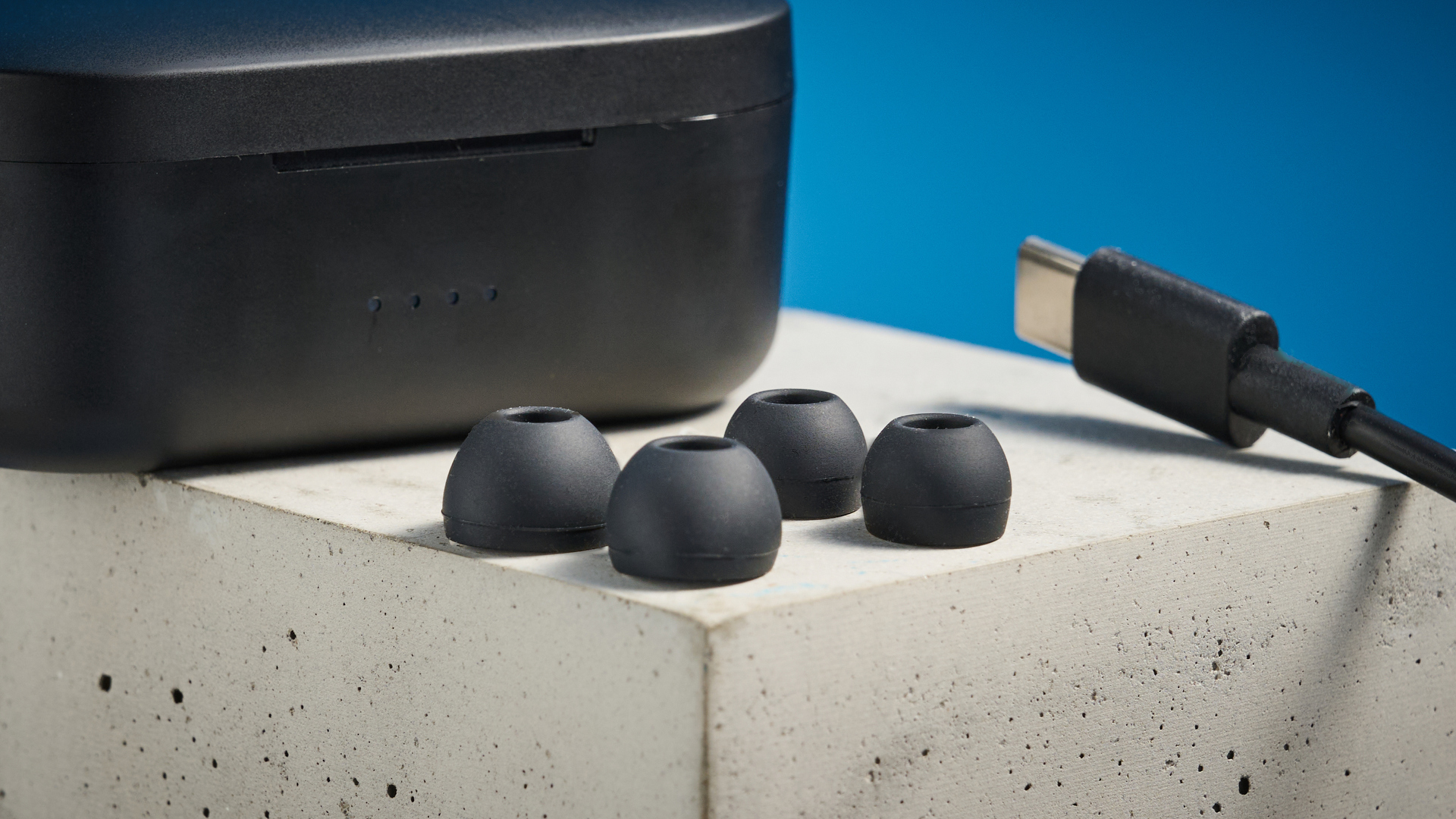 Black Belkin SoundForm Play cheap wireless earbuds