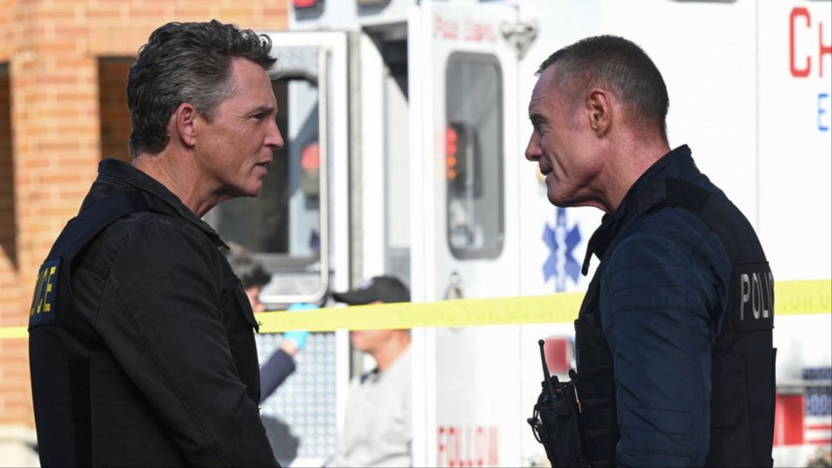 Shawn Hatosy and Jason Beghe in Chicago P.D. Season 12x08