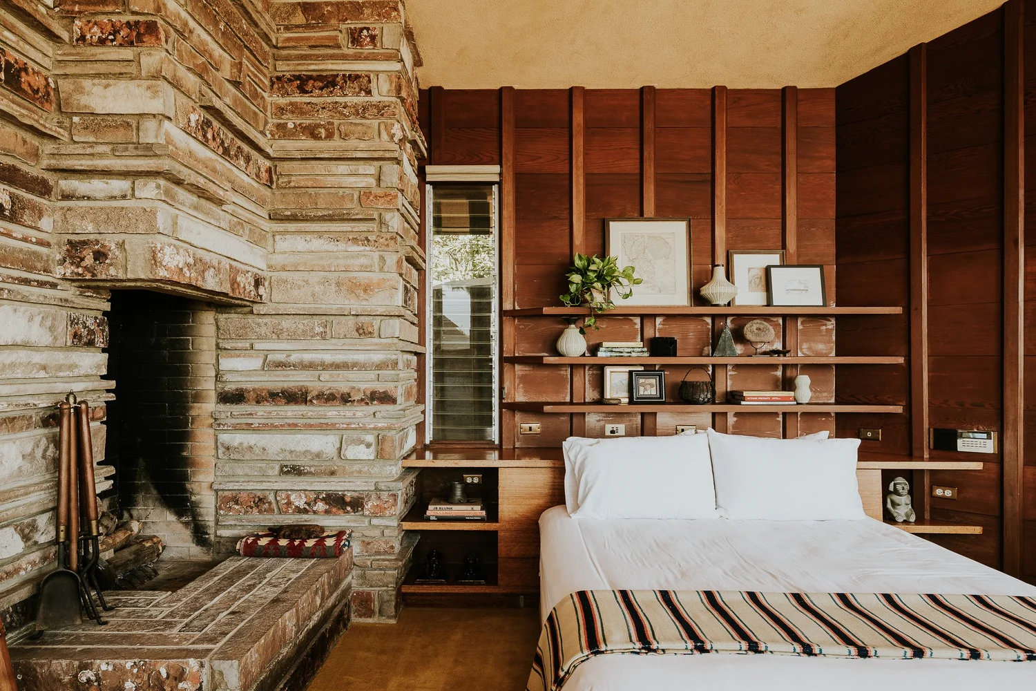 An oceanfront modernist house by one of Frank Lloyd Wright's disciples, hits the market