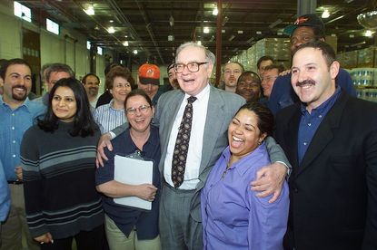 warren buffett rules habits behaviors build real wealth