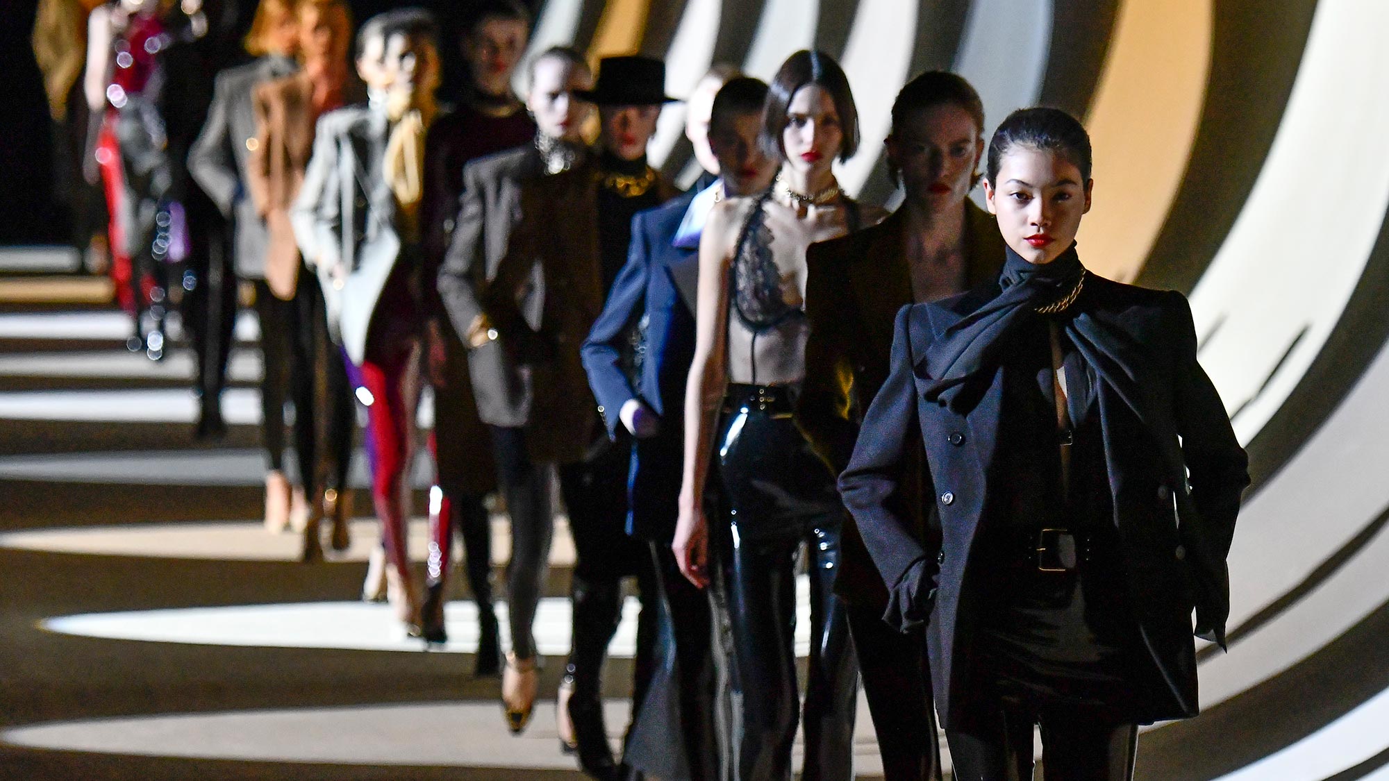 Here's why next season's fashion week will look very different | Marie ...