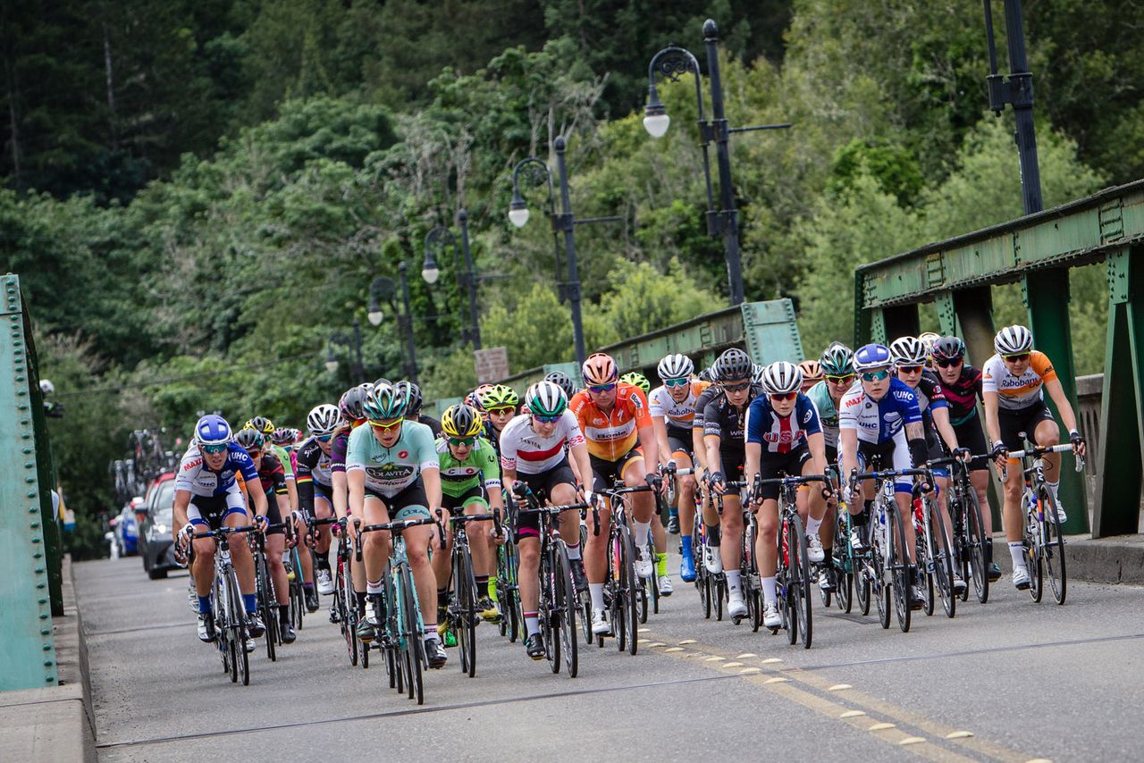 The women regroup after he first hard climb