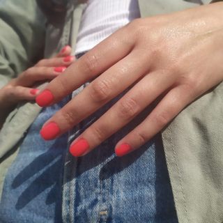 Watermelon colour on short nails