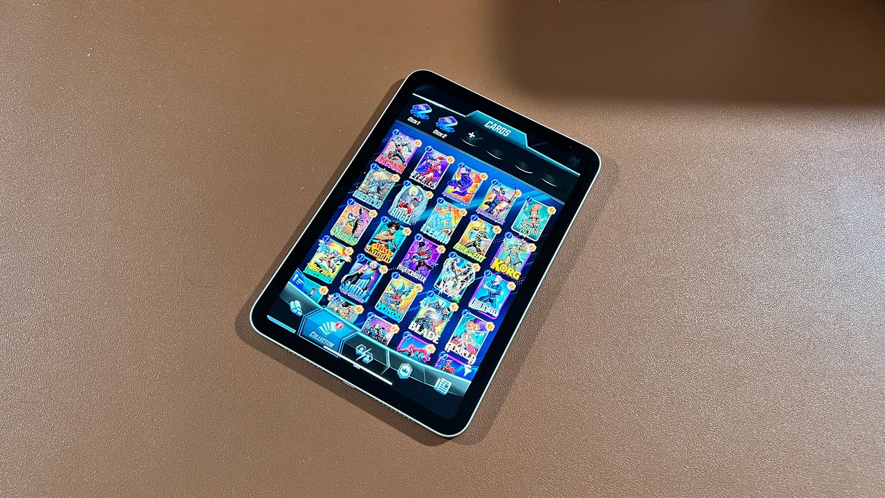 Close up images of the iPad Mini (2021) tablet