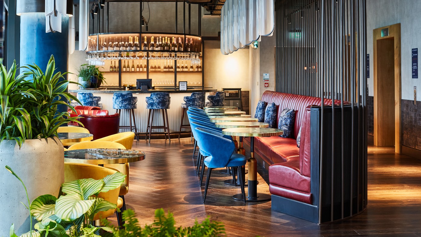 Coupe is a stunning, elegant bar