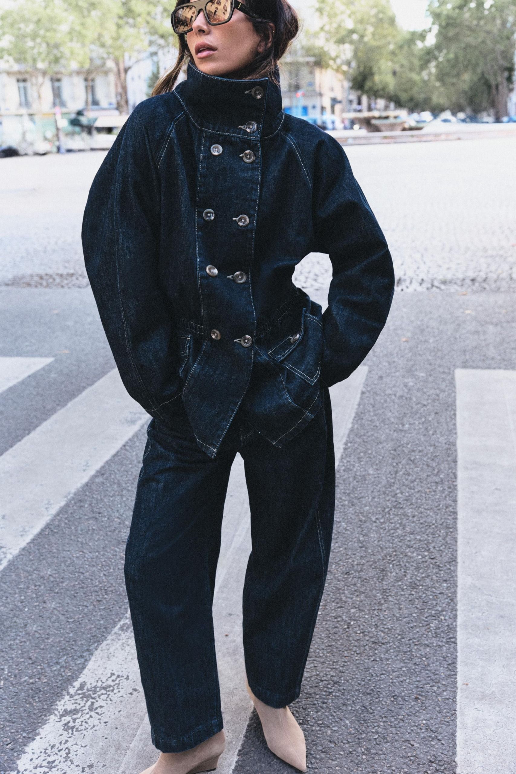 Z1975 Tapered High-Waist Jeans With Contrast Topstitching - Blue - 4