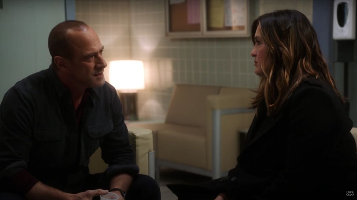 Chris Meloni and Mariska Hargitay on Law and Order: SVU