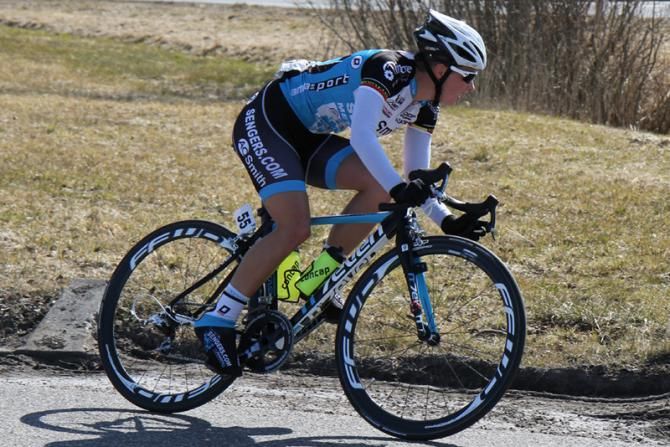 Evelyn Arys (Sengers Cycling Team) had a tough day