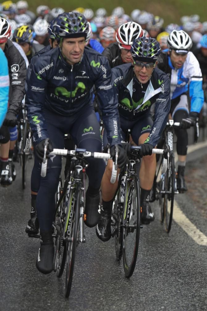 Movistar putting in pace-setting duties to set up Quintana for the stage