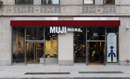  Muji opens mammoth NYC store