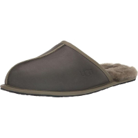 UGG Men's Scuff Slipper: was £95now £85.50 at Amazon (save 10%)