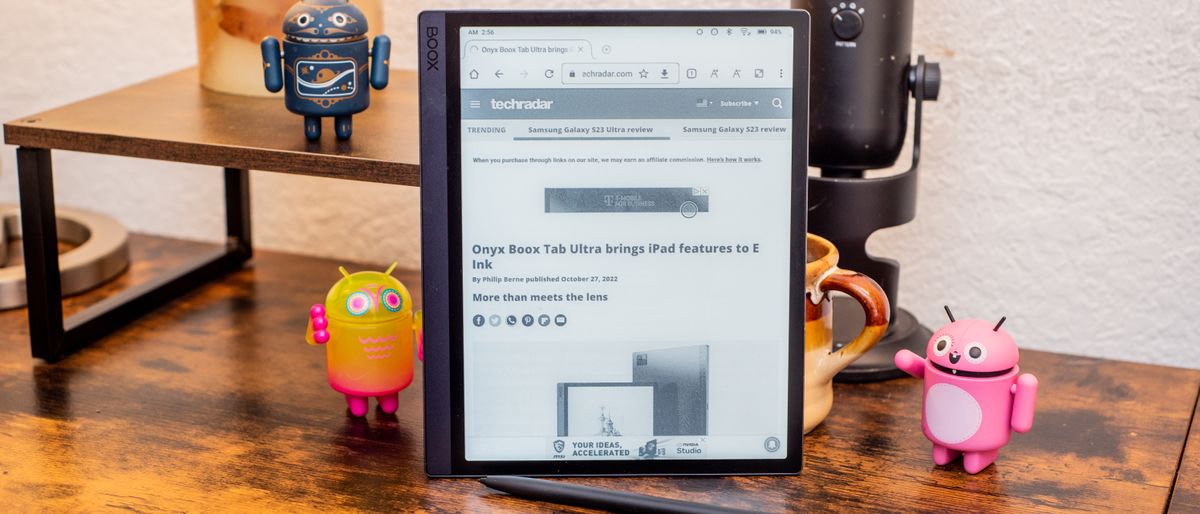 Onyx Boox Tab Ultra showing TechRadar homescreen