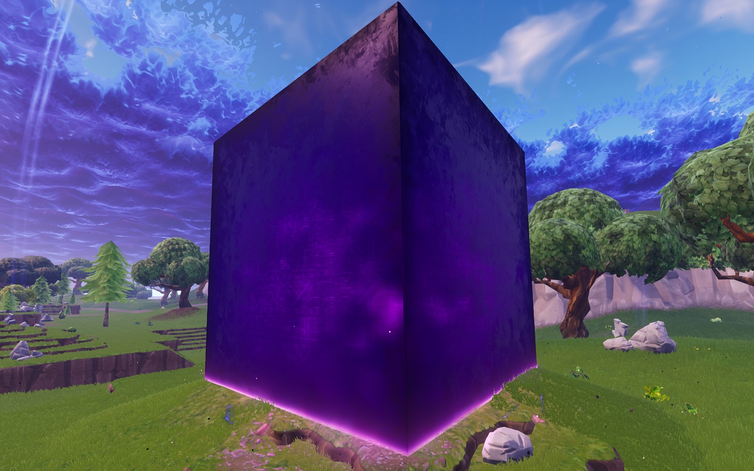 Fortnite Cube Replica Fortnite Players Are Scrambling To Learn About A Bizarre Cube Tom S Hardware