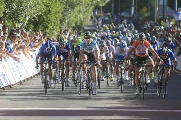 Omega Pharma - Quick Step carry on their perfect start to the race