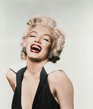 celebrity beauty hacks Marilyn Monroe