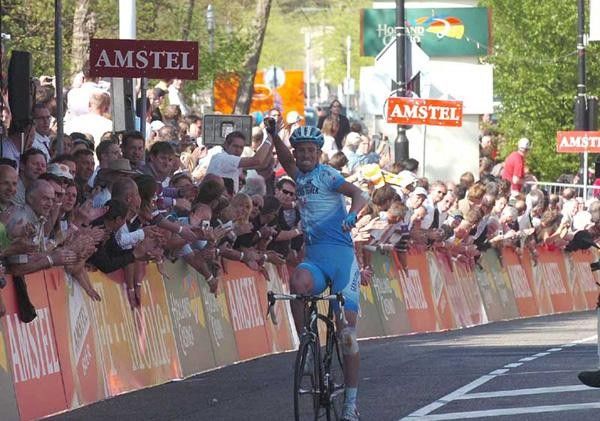 Yes! A nice win by German Stefan Schumacher (Gerolsteiner).