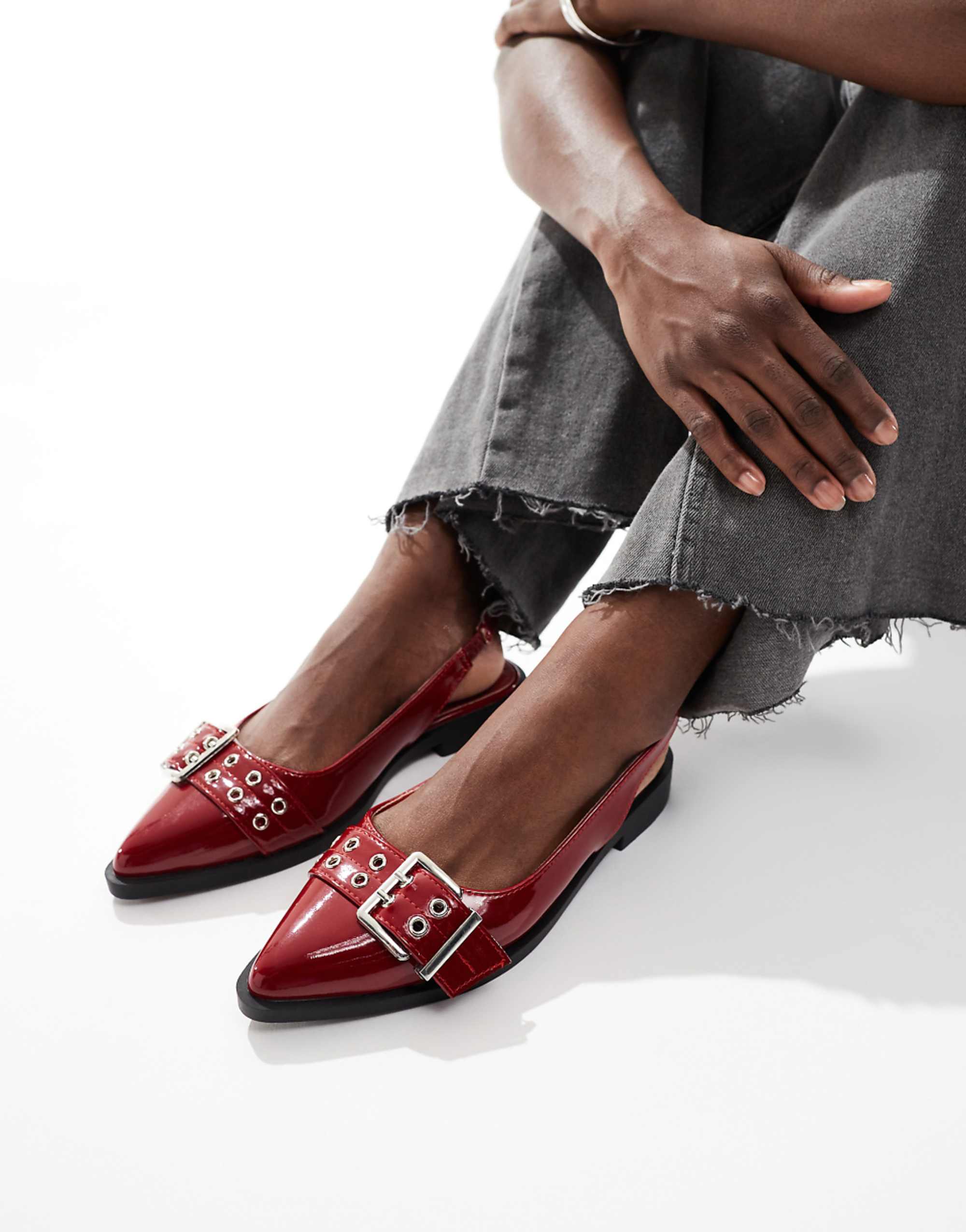 Seqwl Vardy Sling Back Sandals With Buckle Detail in Red