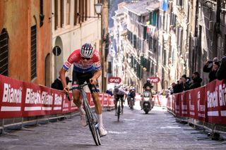 Mathieu van der Poel on his way to victory at Strade Bianche in 2021