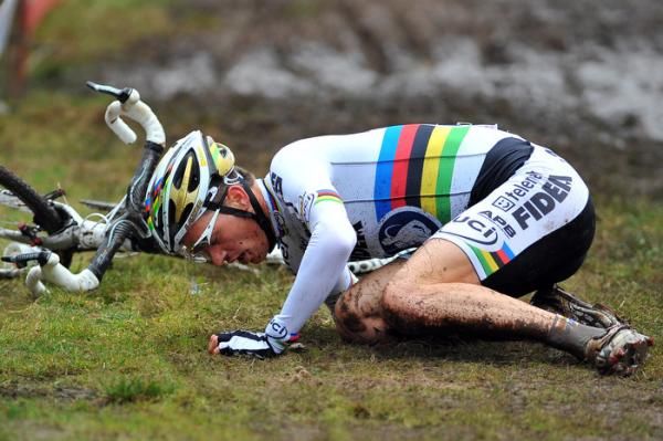 The ground was like a magnet for Zdenek Stybar today.
