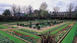 sunken garden, kensington palace, london, england