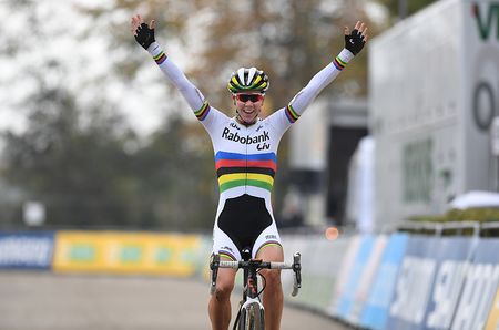 Thalita de Jong (Rabo-Liv) wins in Valkenburg