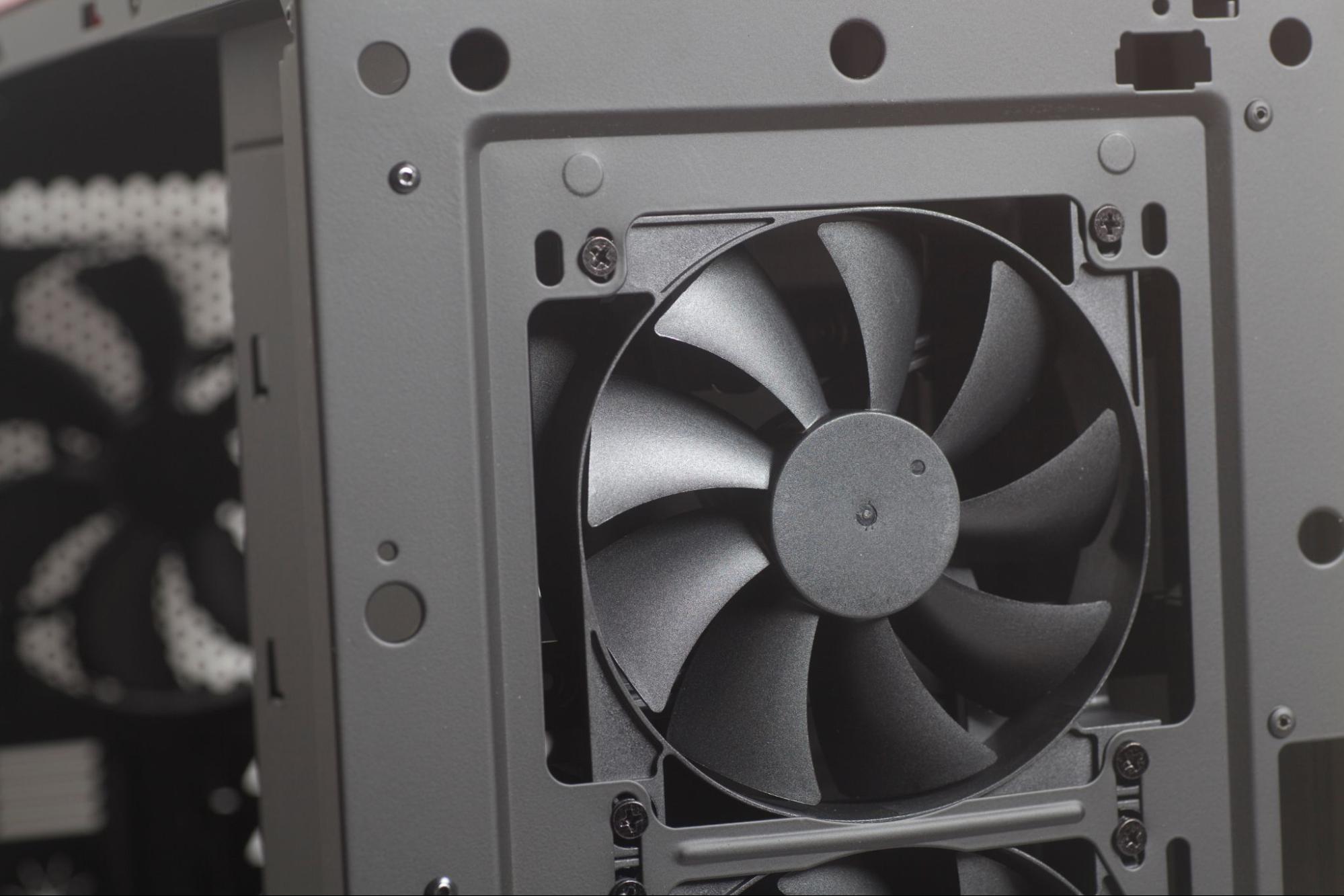 Set Up PC Case Fans