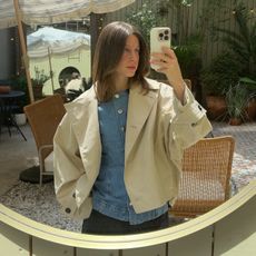 Jamie Chevron taking a mirror selfie 