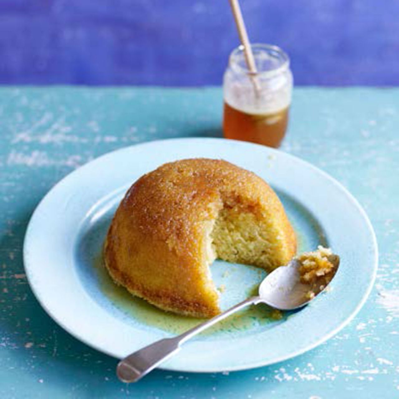 Paul Hollywood Heather Honey Sponge photo