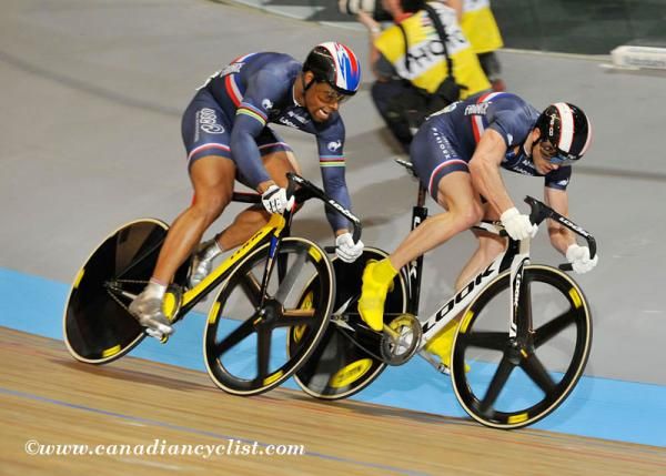 Gregory Bauge moved to gold medal round in two straight races against countryman Micka