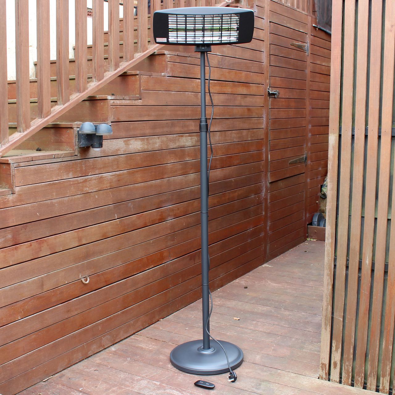 Devola Core 2kW Freestanding Patio Heater review Ideal Home