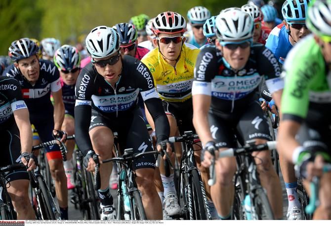 Michal Kwiatkowski sits in the bunch