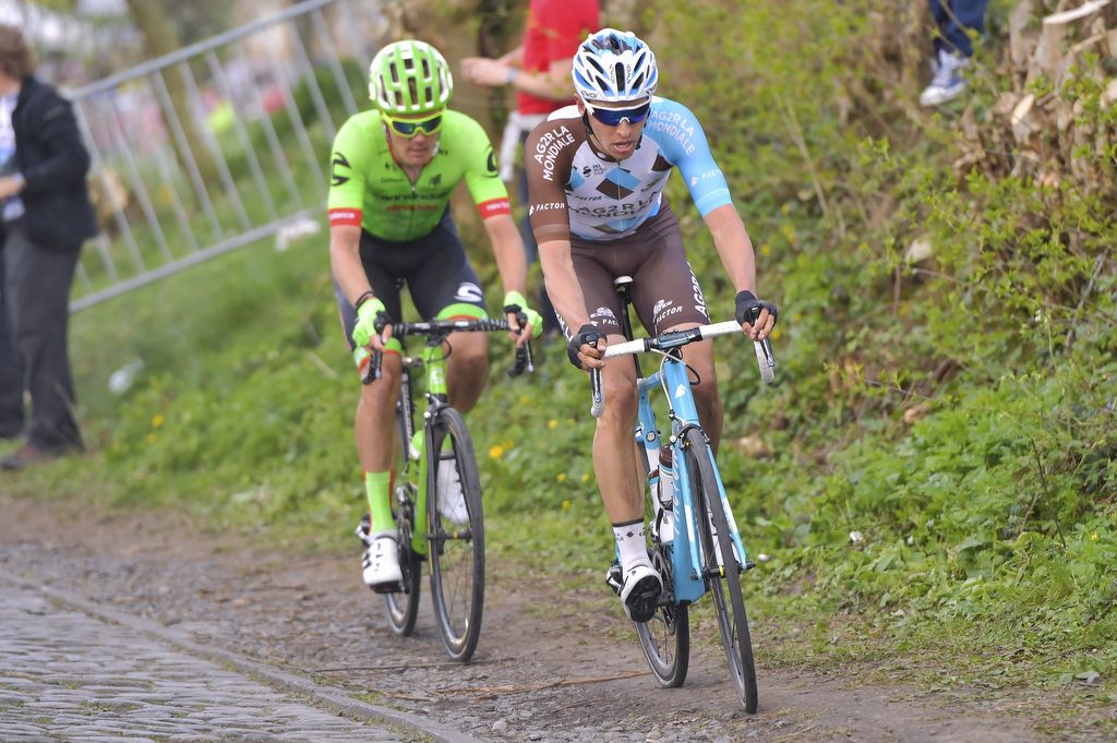 Oliver Naesen (AG2R La Mondiale) before the crash which ended his hopes of a high result