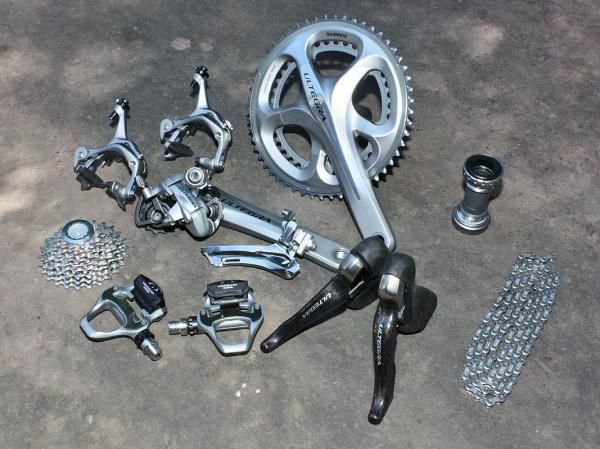 Shimano has infused the latest Ultegra 6700 group with many of the features introduced on Dura-Ace 7900.