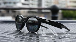 Oakley Meta HSTN product image