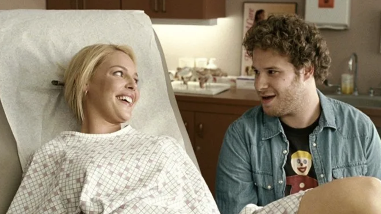 Katherine Heigl and Seth Rogen smiling in Knocked Up