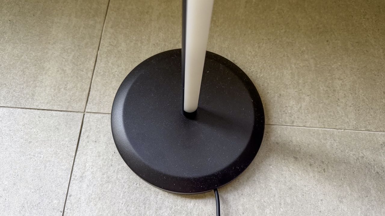 The Nanoleaf Smart Multicolor Floor Lamp light strip fitted into the base