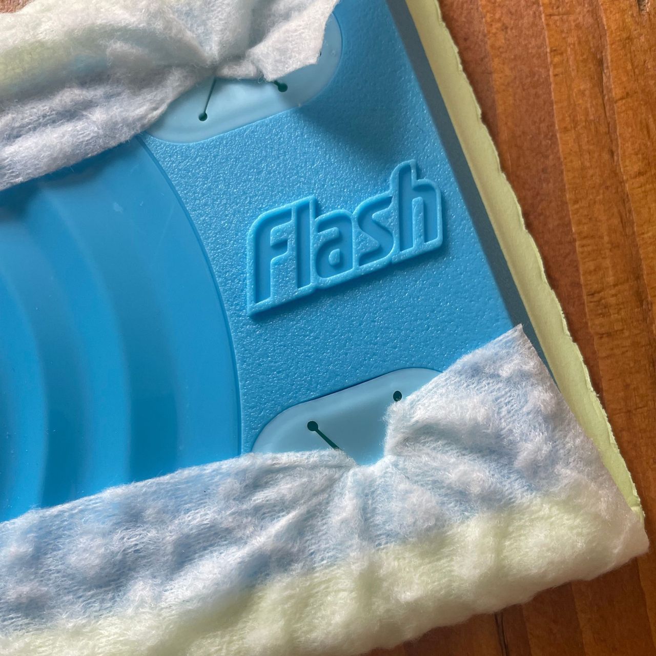 Wipes attached to the Flash Speed Mop Starter Kit mop head
